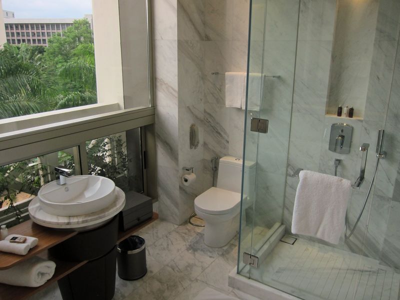 The bright and spacious bathroom had superb water pressure and fluffy towels.