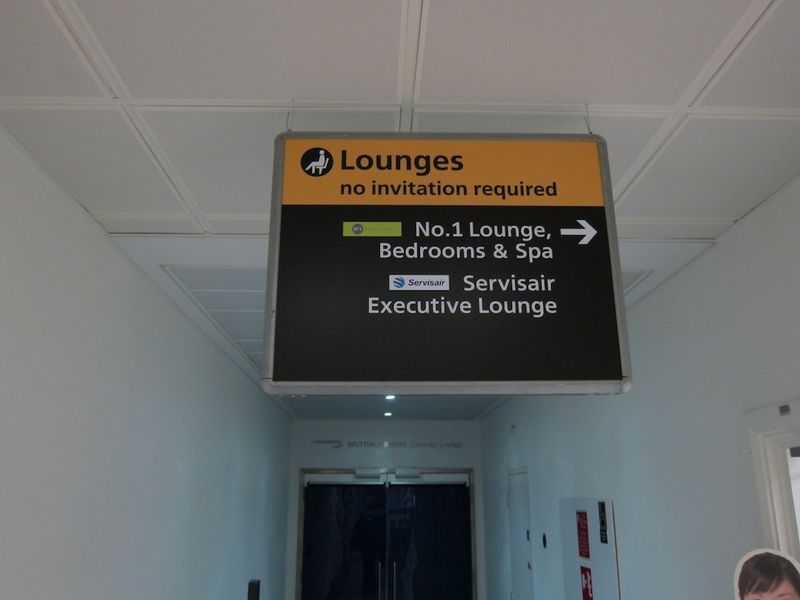 Heathrow's dingy corridors aren't the lounge's fault, but the first impressions aren't exactly classy.