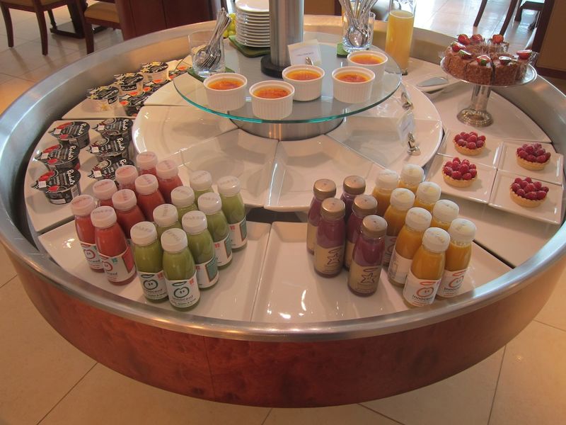 The perfect brunchtime options: both late breakfast and a hearty lunch on offer.