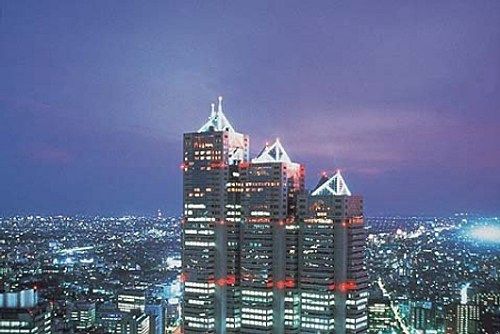 The Hyatt occupies the top floors of the Shinjuku Park Tower, a Tokyo landmark.