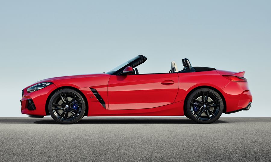 Like all coupes, the new BMW Z4 looks best when you drop the top.
