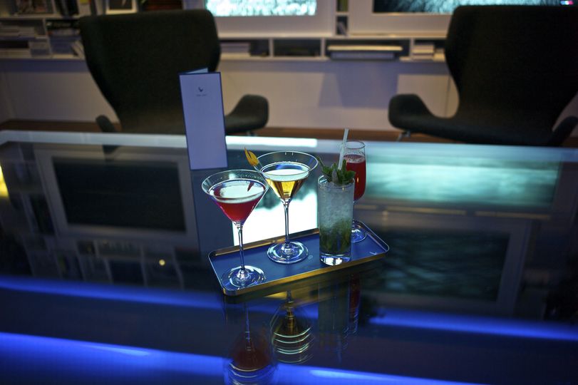 Drinks for two? Yes, if you're a Gold or Platinum Velocity member -- you can bring a guest into the Clubhouse.