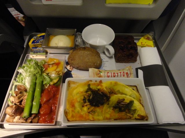 This pre-ordered menu from UK airline TUI is head and shoulders above the regular meal.