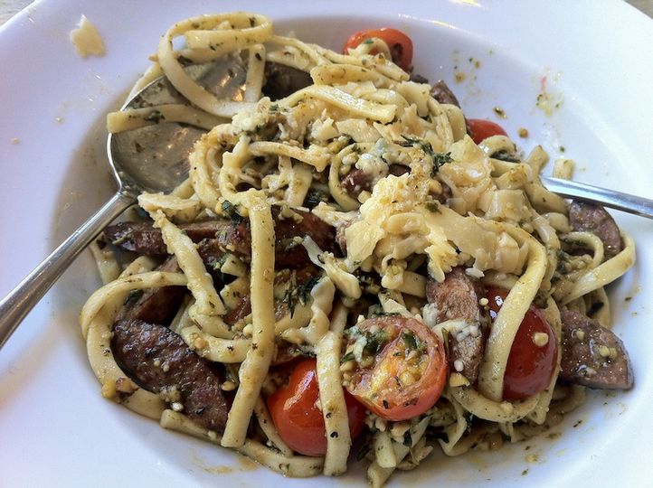 I tried the pasta: quite oily and eminently forgettable.
