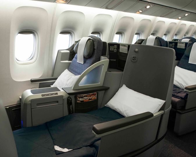 Review: United Boeing 757 BusinessFirst business class LA-Newark ...