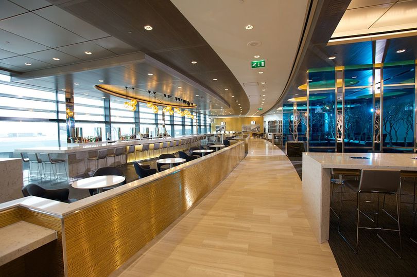 Use either lounge membership to access the new United Club at Heathrow T2.