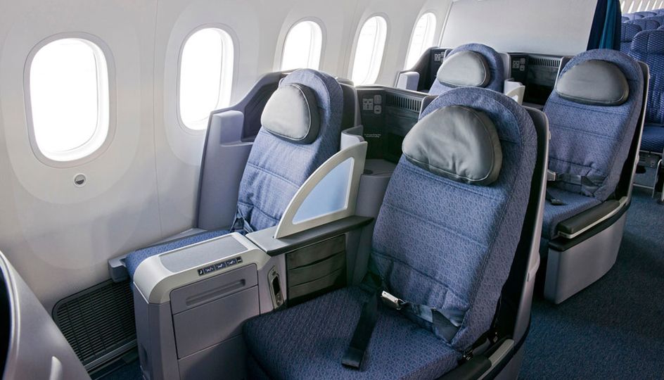 United's Boeing 787 business class