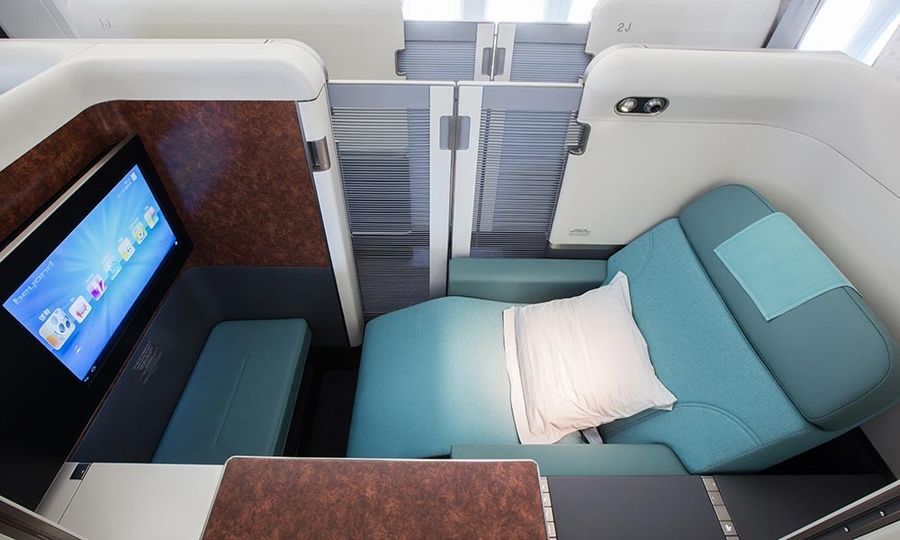 Korean Air's newer Kosmo 2.0 suites offer closing doors, as we're beginning to expect in first class...