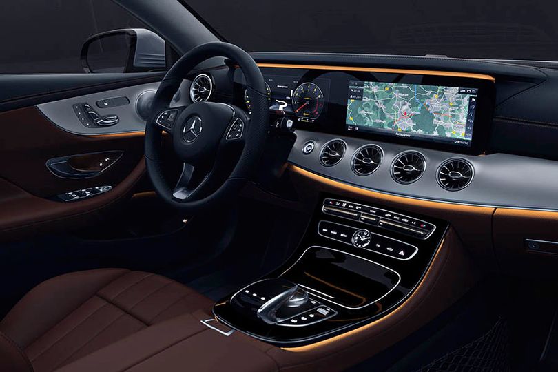 New this year: the vents and design of the dashboard, as well as the buttons on the steering wheel