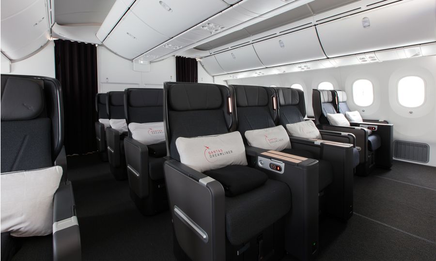 Qantas Dreamliner Premium Economy Seat Review [Boeing 787-9 ...
