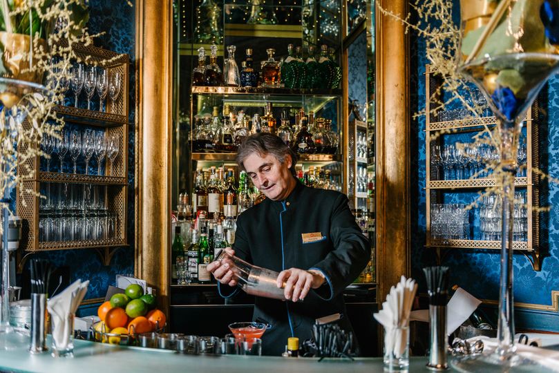 Blaue Bar, at the Hotel Sacher, blends cocktails to perfection.