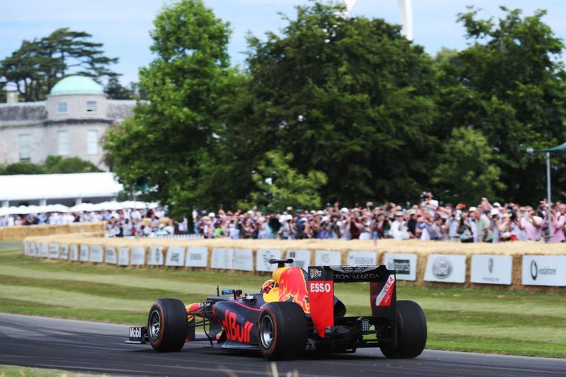 Fast cars attract keen crowds at the Goodwood Festival of Speed