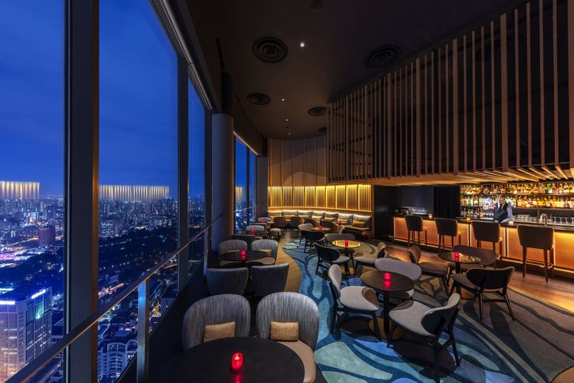 Enjoy late-night cocktails with a view at Level 70's Skai bar