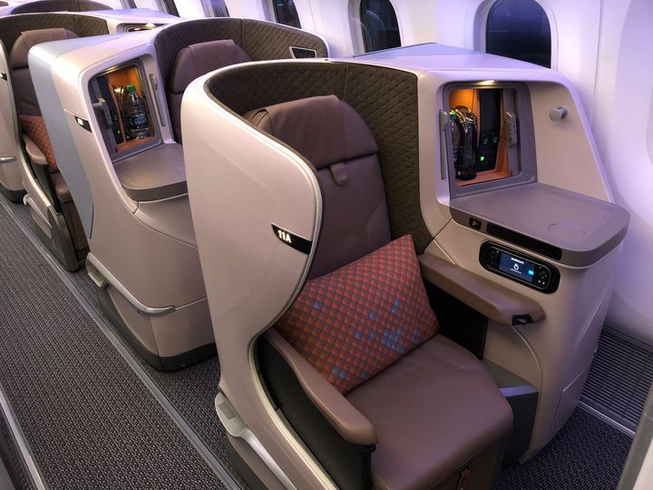 The staggered layout means some window seats aren't actually next to the window.