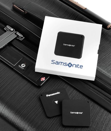 Samsonite's EVOA Tech bags come with Seekit Bluetooth tracking tiles