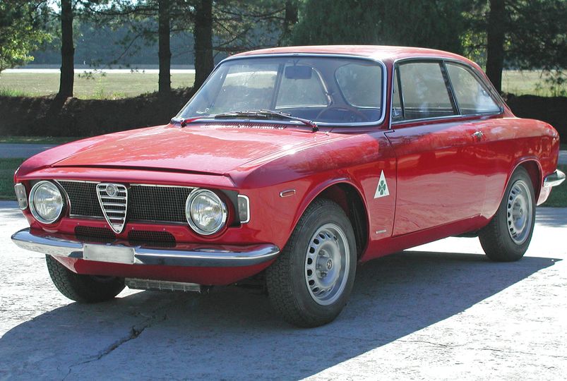 The Bertone-designed Alfa Romeo 105 caught the eye of a young David Caon, who now has a restored model parked in his garage.