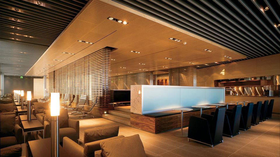 The original Star Alliance Lounge at Zurich Airport