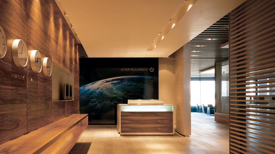 The original Star Alliance Lounge at Zurich Airport