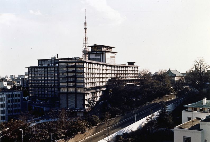 The Hotel Okura Tokyo after its opening in 1962.