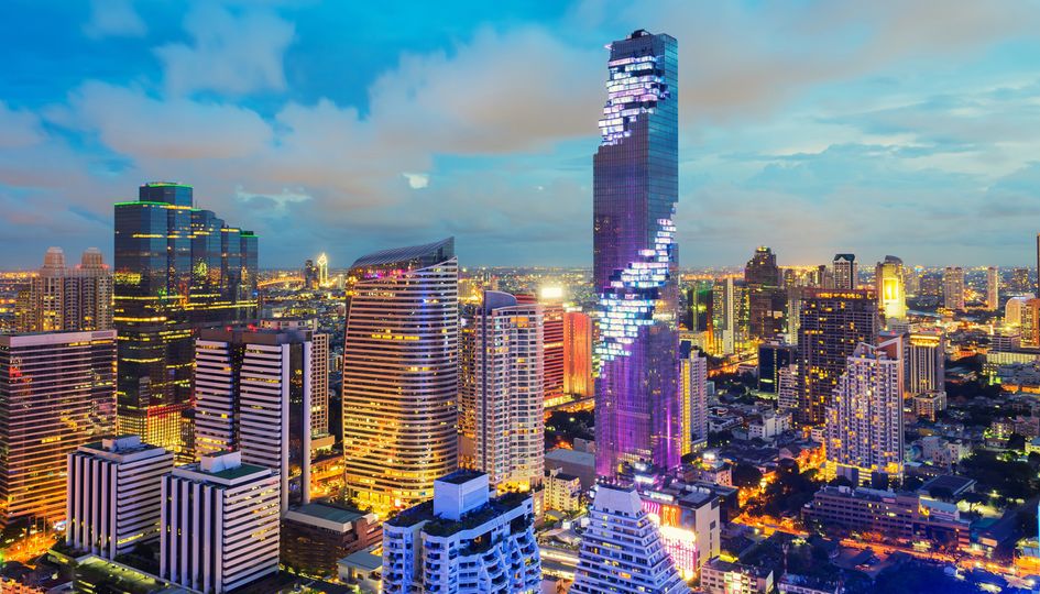 King Power Mahanakhon features Thailand's tallest observatory and rooftop bar, and eye-catching architecture.