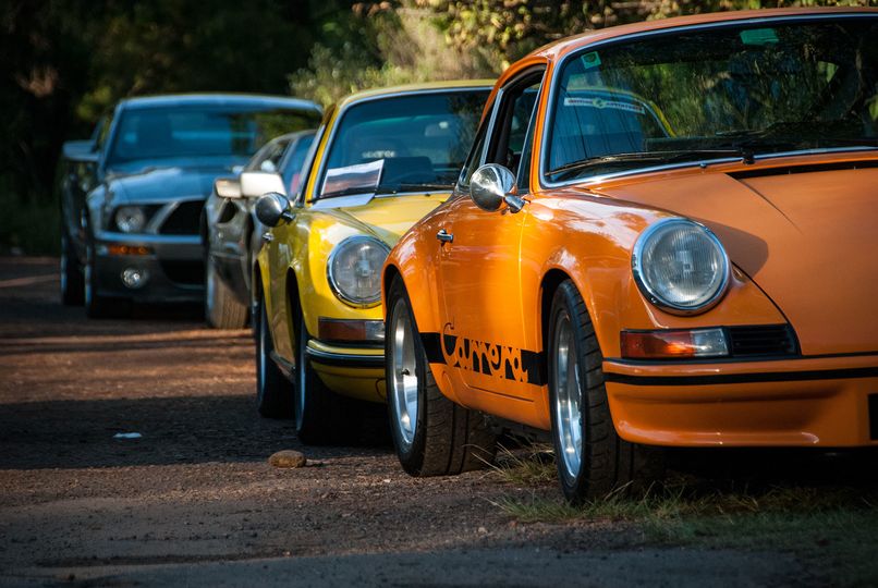 Nothing gets the blood pumping on a Sunday morning better than the sight and sound of a squadron of classic 911s.. Picture: Angelo Monteleone, Mont Creative