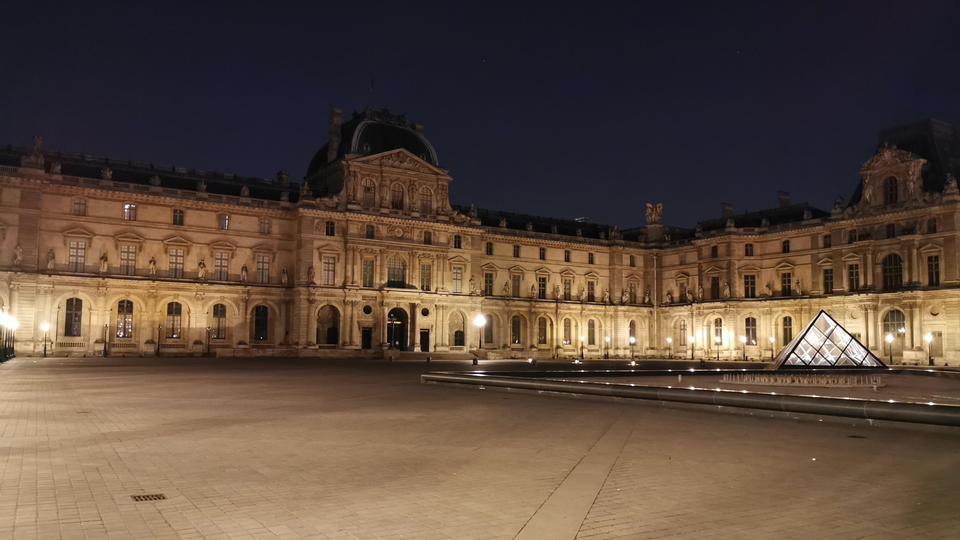 The right smartphone can delivers stunning SLR-grade night-time shots.. Leigh Stark