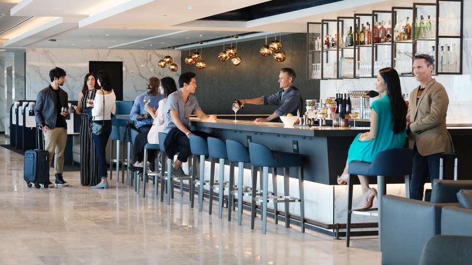 United's San Francisco Polaris Lounge is only for business and first class flyers.