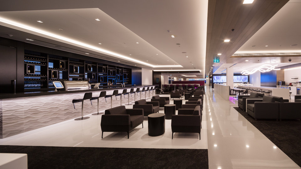 The AirNZ lounge is spacious and family-friendly.