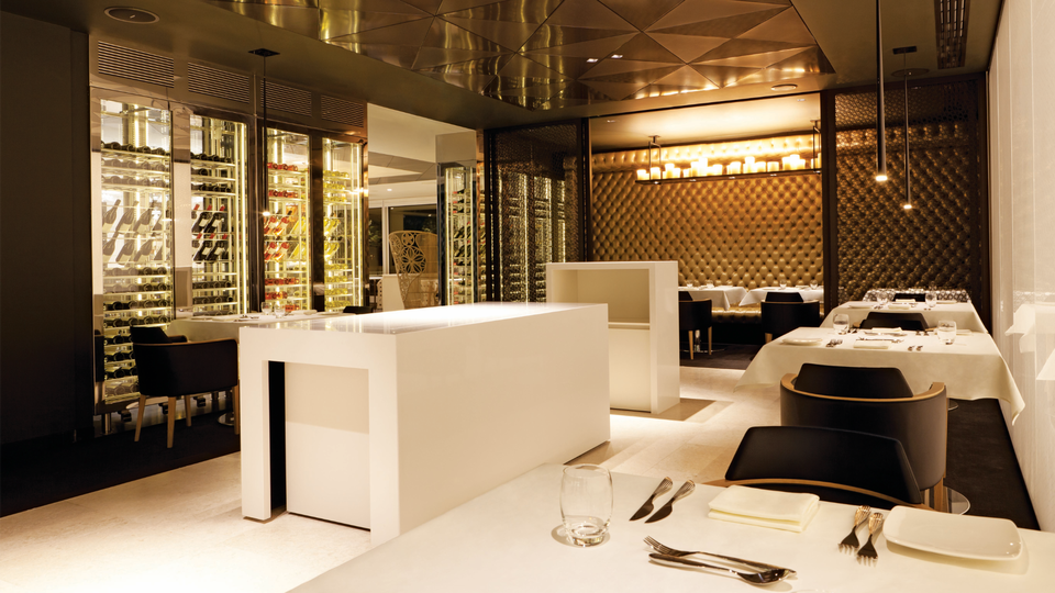 The stylish decor, à la carte dining room and cocktail bar makes this Heathrow's best business class lounge.