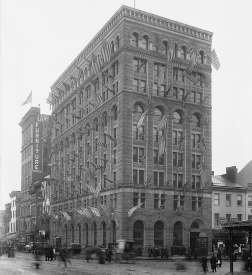 The Riggs National Bank in boom times.