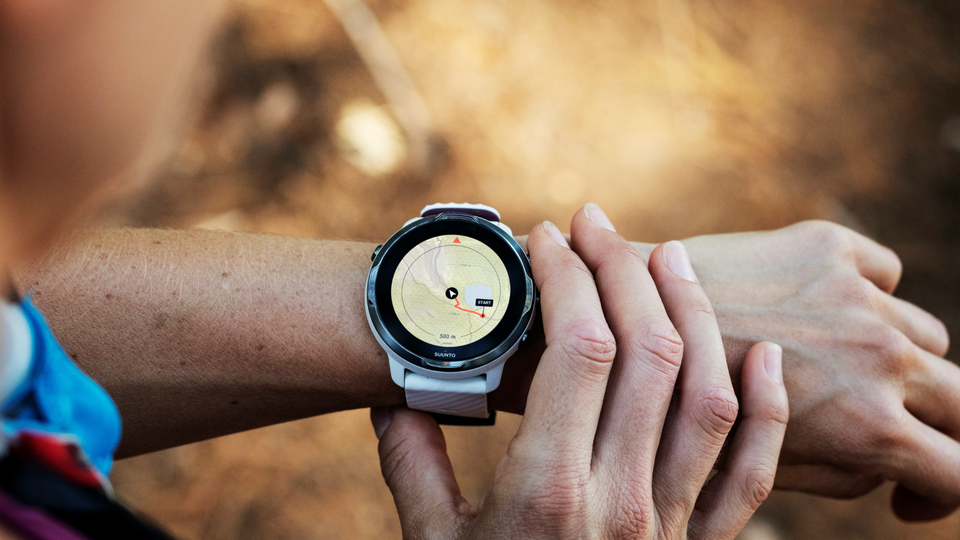 Find the best running routes with your smartwatch's GPS, maps and apps.