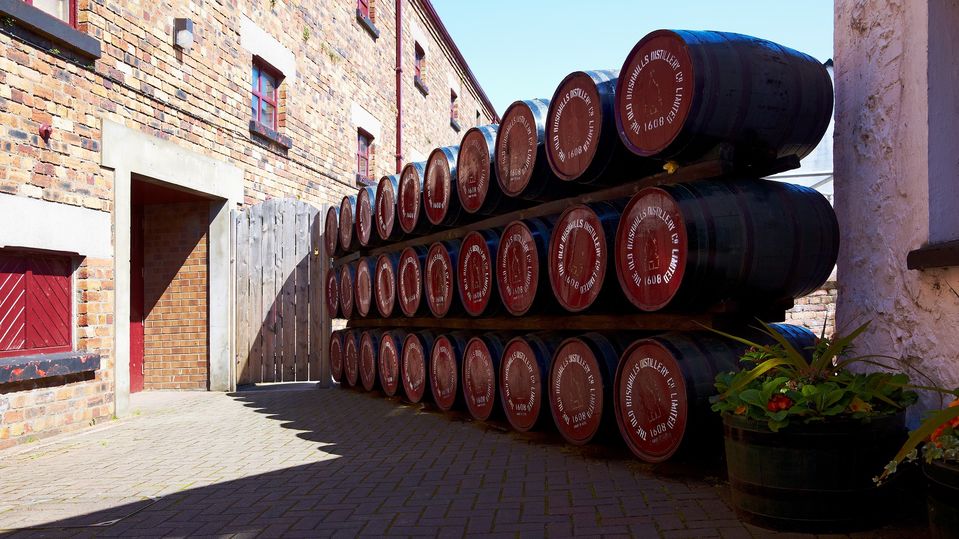 Northern Ireland’s Old Bushmills Distillery became the world’s first licensed whiskey distillery in 1608