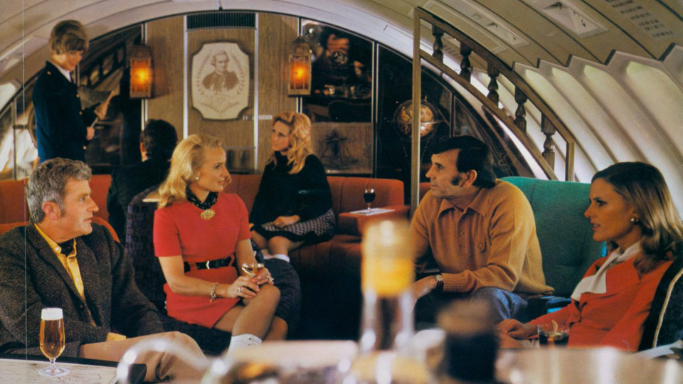 The Captain Cook lounge, on the upper deck of the first Qantas Boeing 747s.
