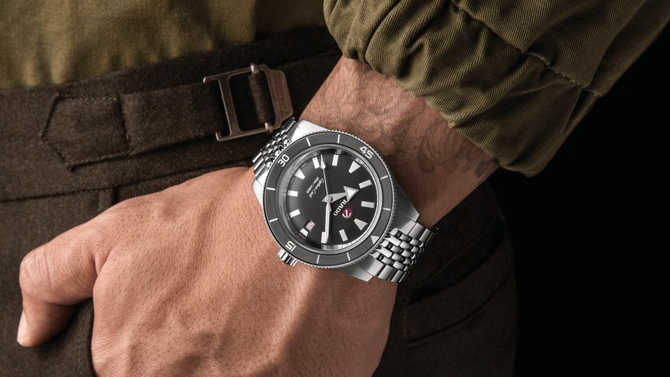 Rado's Captain Cook in grey, looking stylish on the wrist.