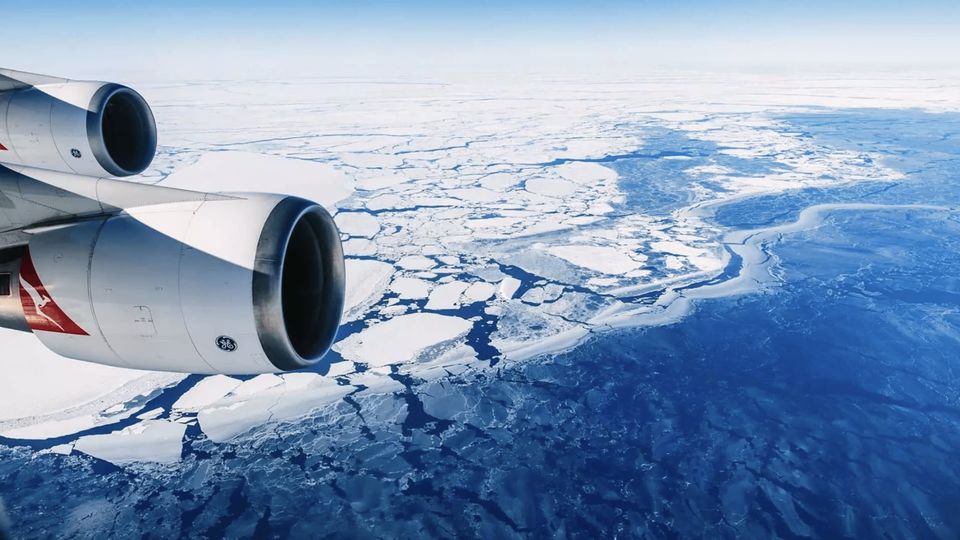 With the Boeing 747s now retired, the Boeing 787 will take over duties on Antarctica flights.