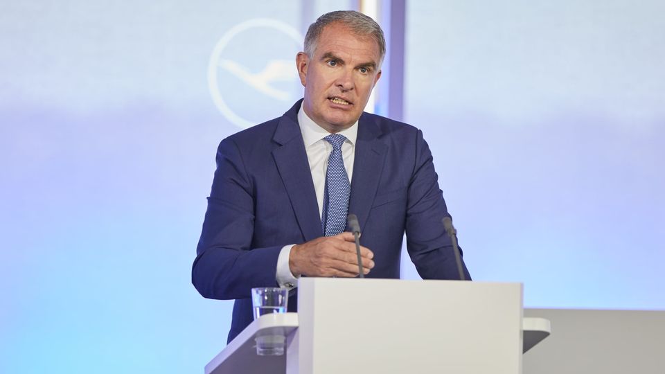 Lufthansa CEO Carsten Spohr now hopes to see the airline's first Boeing 777-9 by mid-2022.