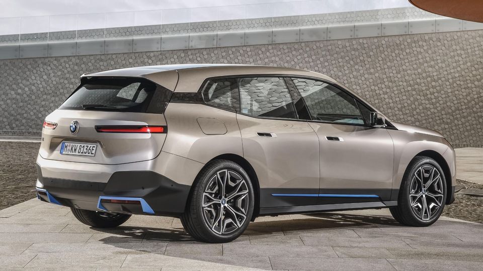 BMW's 2021 iX SUV