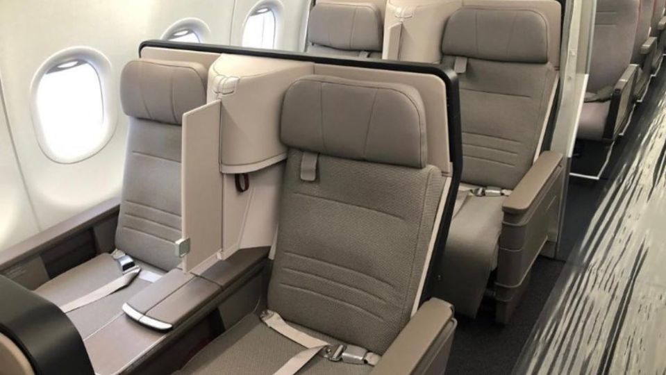 Cathay's latest Airbus A321neo business class.