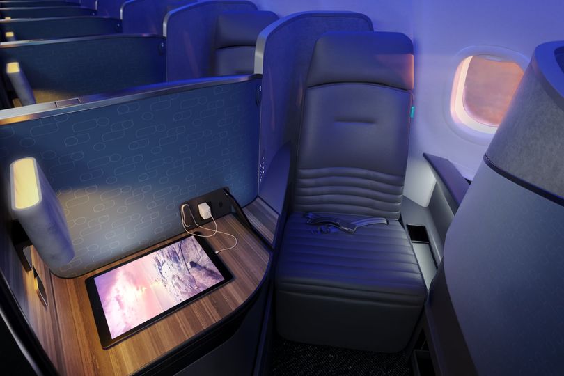 JetBlue's new Airbus A321LR Mint Suite business class.
