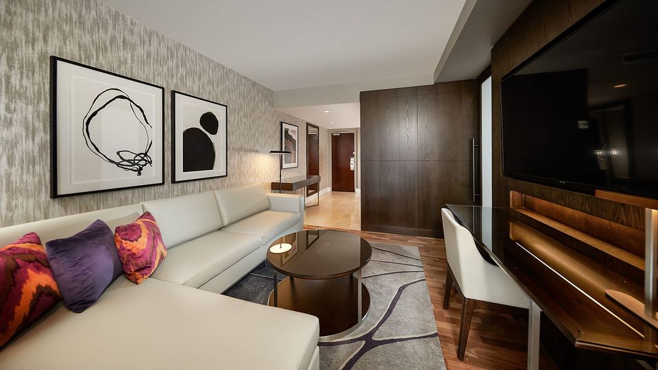 Step inside Hilton Sydney's refreshed Junior Suite...