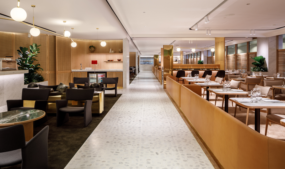 The Qantas Singapore First Lounge.