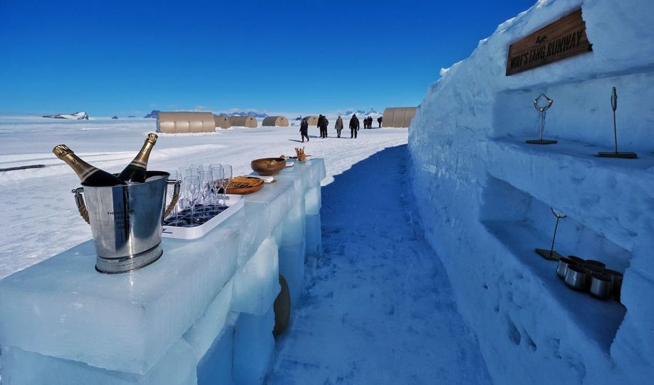 The snow bar at Whichaway will be replicated at Wolf's Fang
