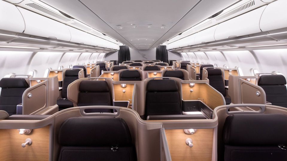 Flying with a friend? The divider between the A330's paired middle seats is fixed in place.