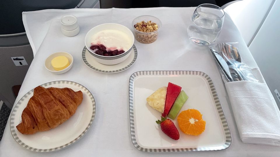 Healthy starters on Singapore Airlines.
