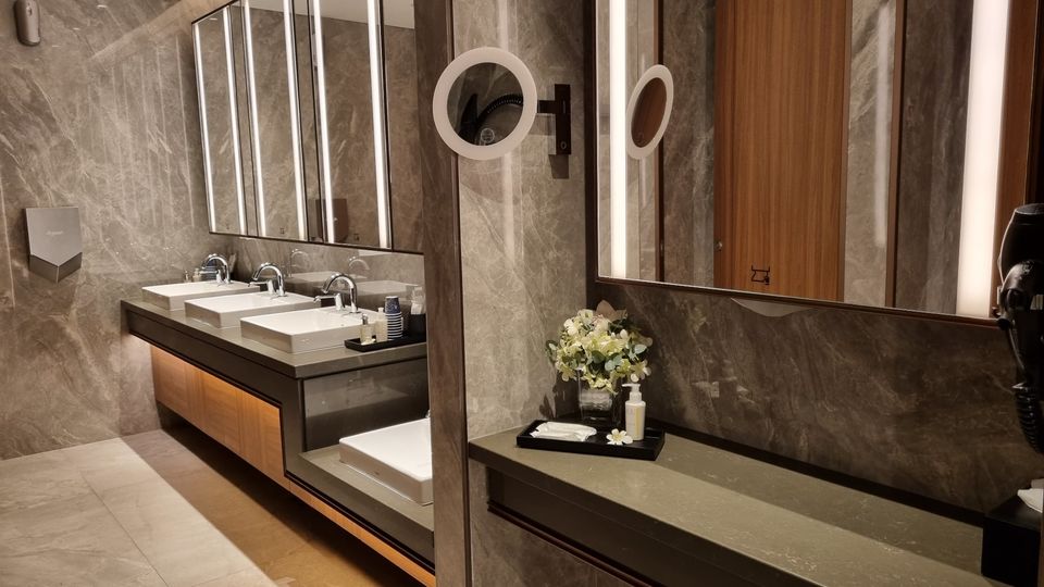 Singapore Airlines' SilverKris Business Lounge at Changi T3.