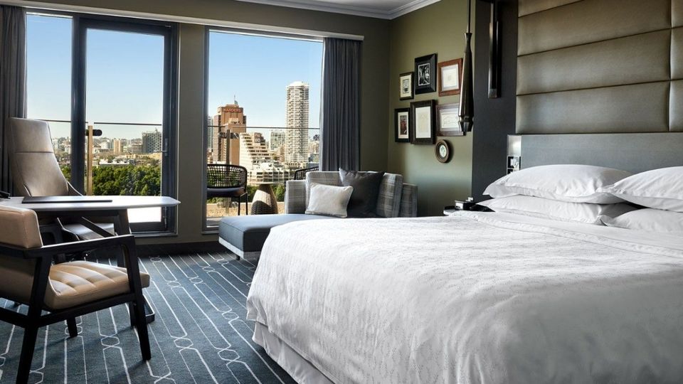A King Executive Terrace Park guest room at Sheraton Grand Hyde Park