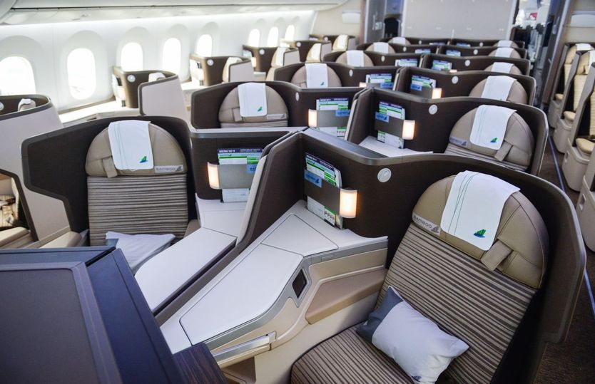 Bamboo Airways' Boeing 787 business class.