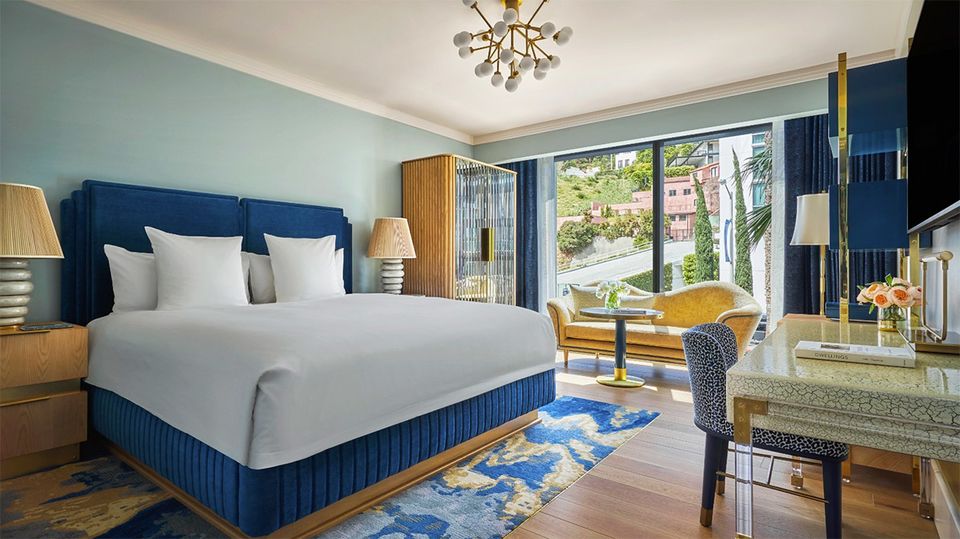 Wake up in a Sunset King at the Pendry West Hollywood
