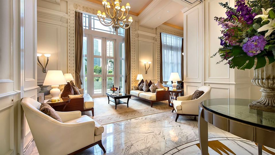 You'll feel like a visiting head of state in the Presidential Suite.