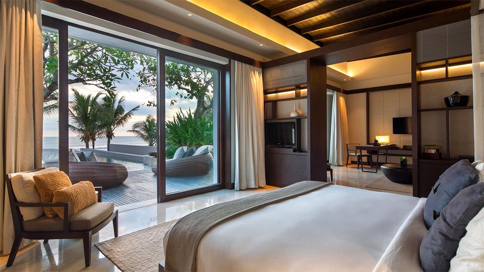 An enchanting Deluxe Ocean Pool Villa at Soori Bali.
